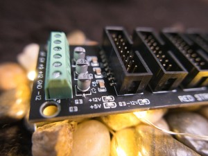 hs-105 15 Port Filtered Bus Board Small Image